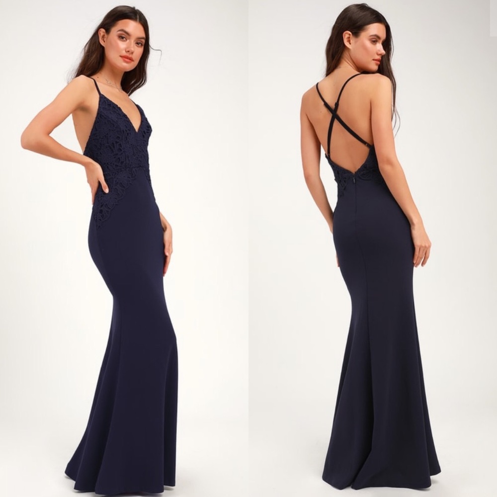 Lulu’s Navy Blue Backless Lace Maxi Dress size M